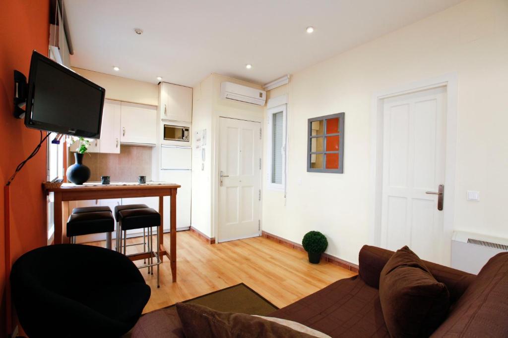 מדריד Apartamento Tirso De Molina מראה חיצוני תמונה