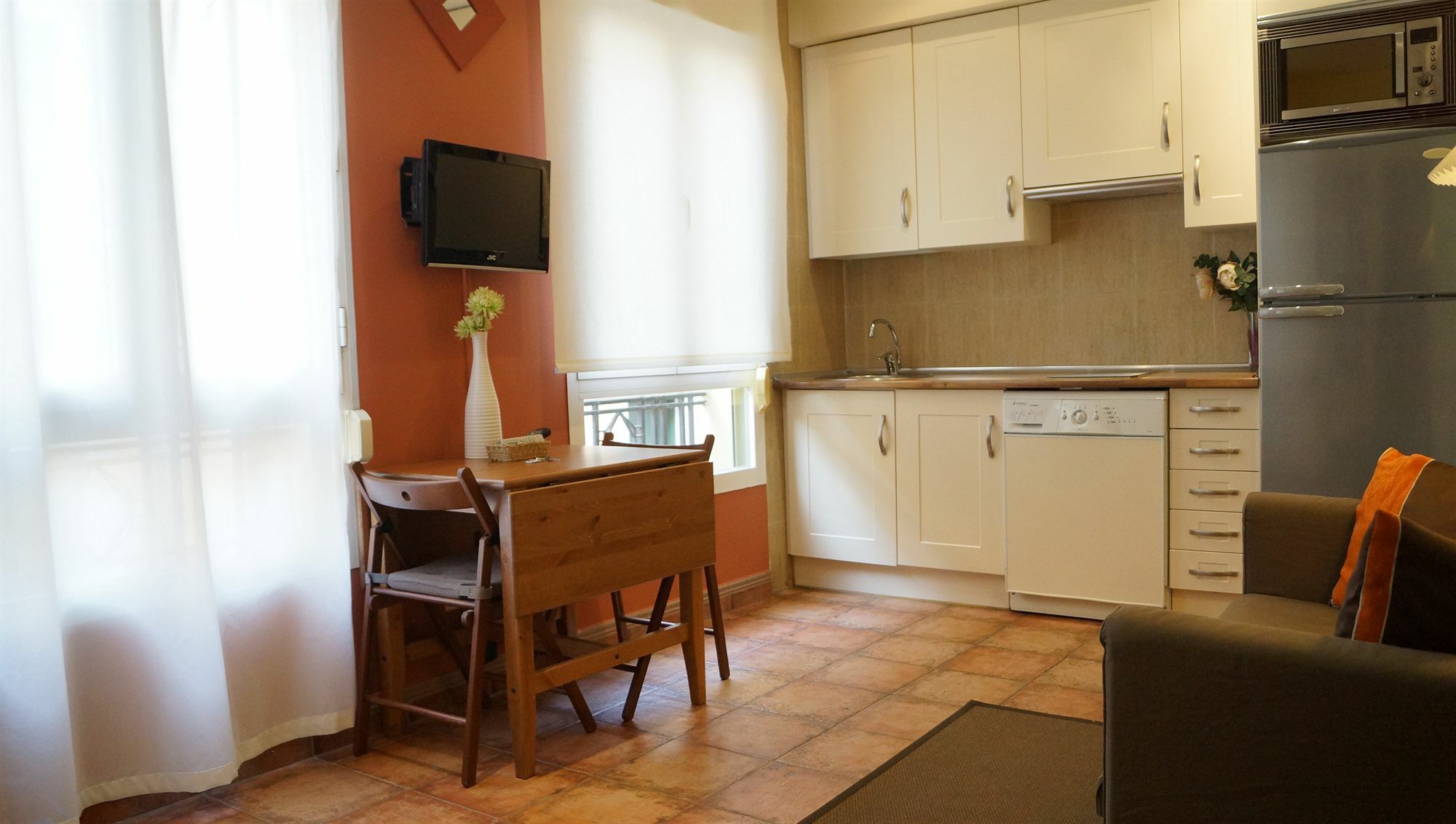 מדריד Apartamento Tirso De Molina מראה חיצוני תמונה
