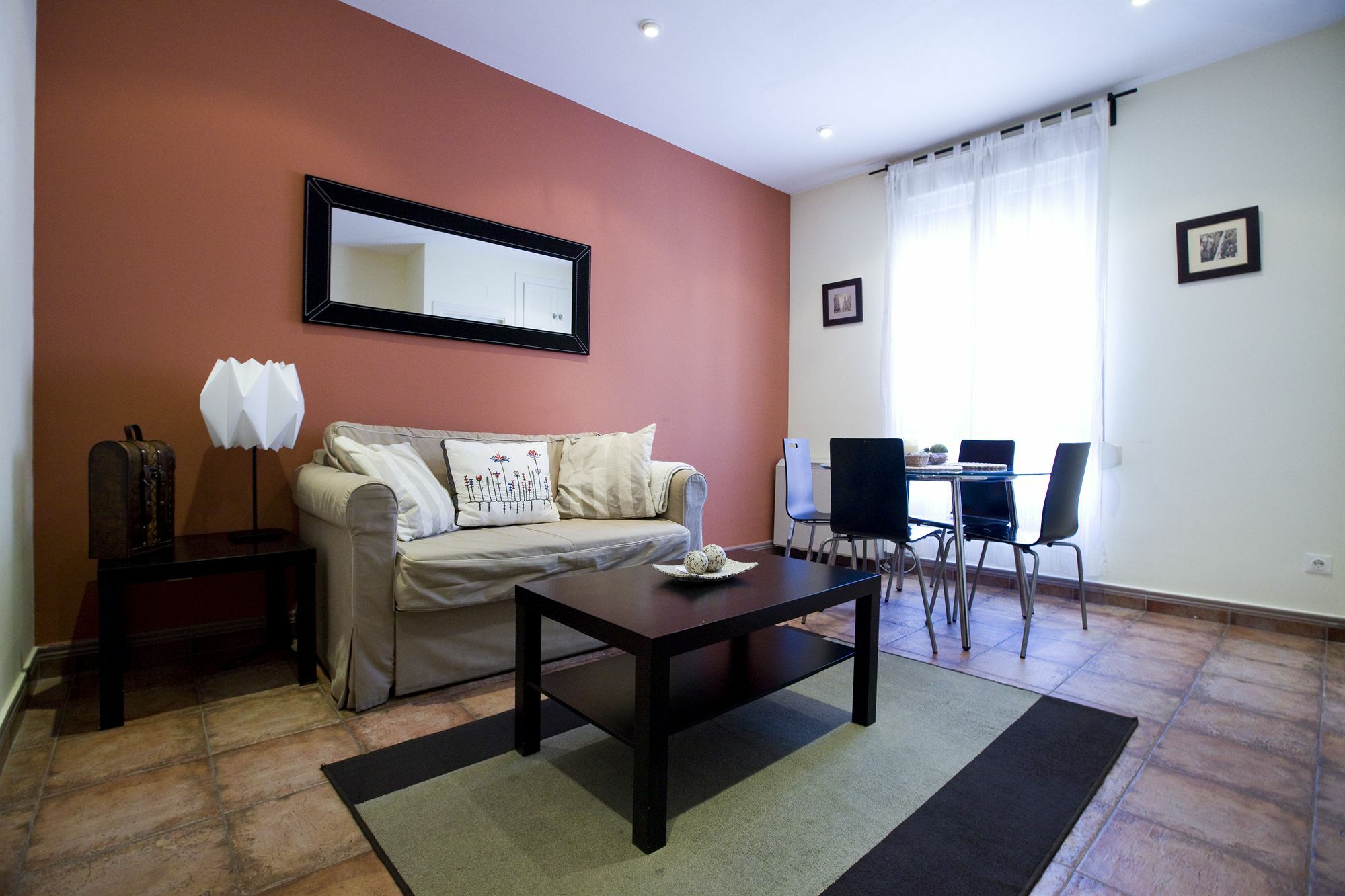מדריד Apartamento Tirso De Molina מראה חיצוני תמונה